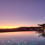 Myconian Utopia Relais & Chateaux 5* Ελιά