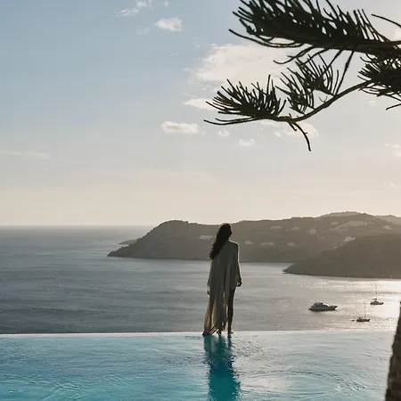 Myconian Utopia Relais & Chateaux Resort 5*