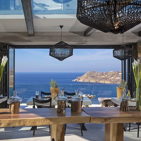 Myconian Utopia Relais & Chateaux Resort 5*