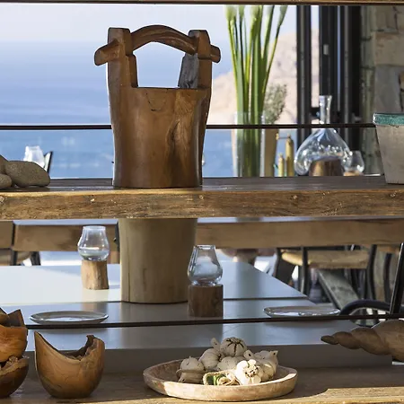 Myconian Utopia Relais & Chateaux Elia (Mykonos)