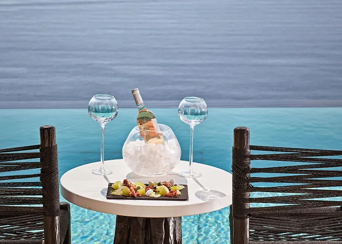 Station touristique Myconian Utopia Relais&chateaux