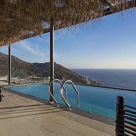 미코니안 유토피아 를레 앤 샤토 리조트 Elia (Mykonos)