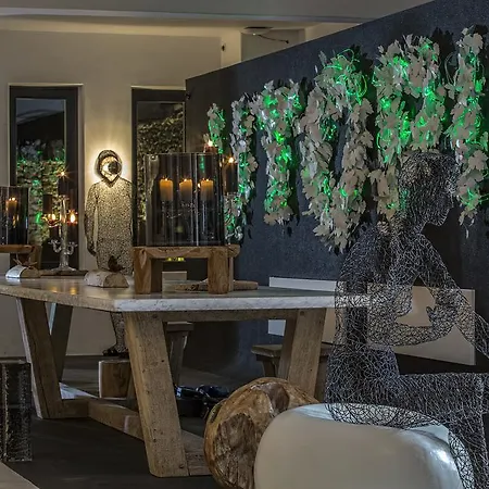 미코니안 유토피아 를레 앤 샤토 5* Elia (Mykonos)